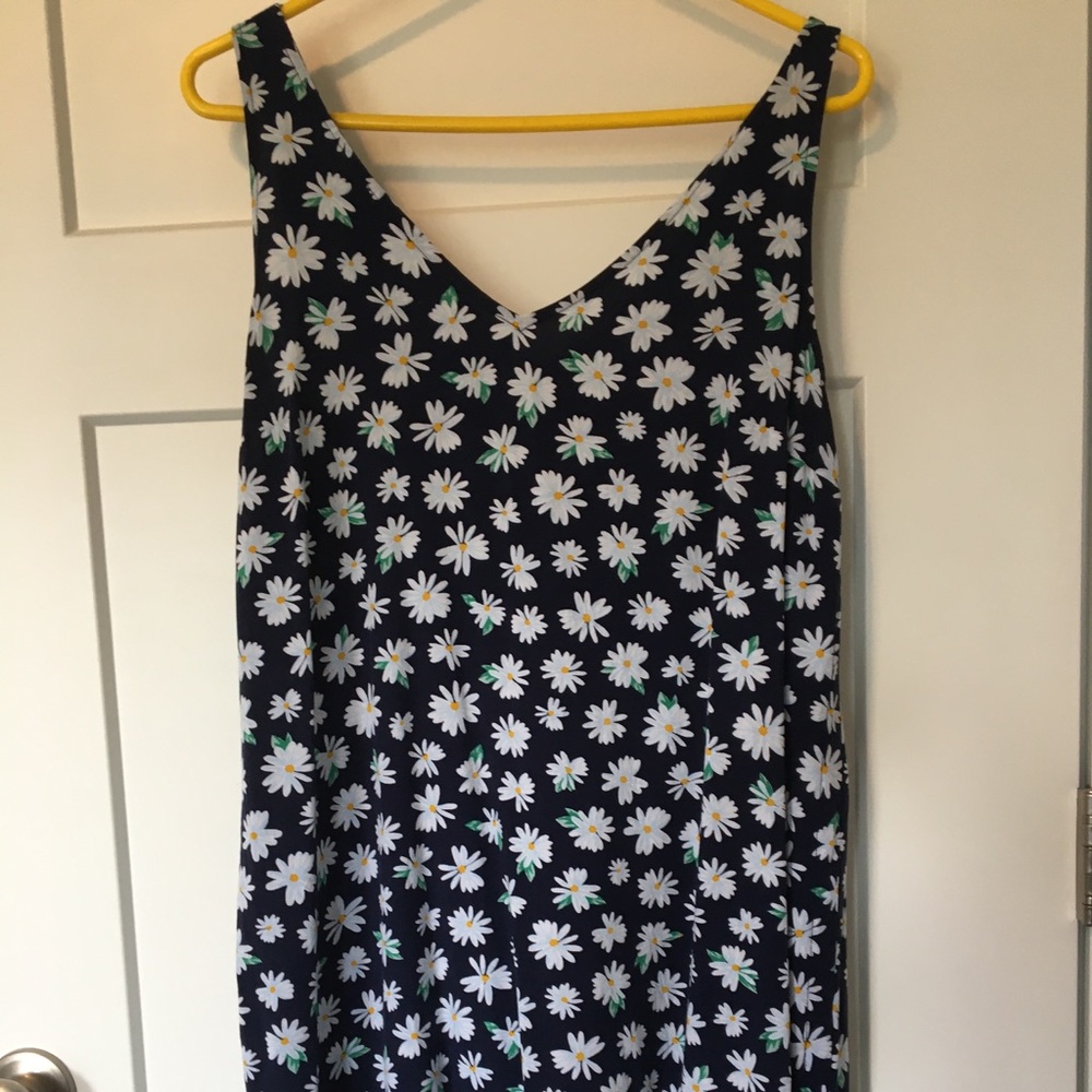 Daisy print dress